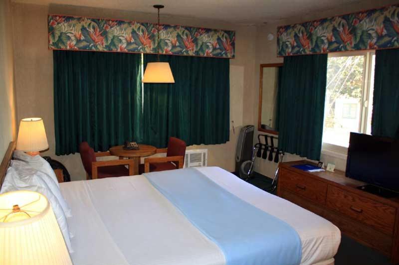 Cabrillo Inn At The Beach Σάντα Μπάρμπαρα Εξωτερικό φωτογραφία